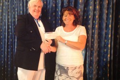 St Brelades Bowling club raise £2000 for JCR!